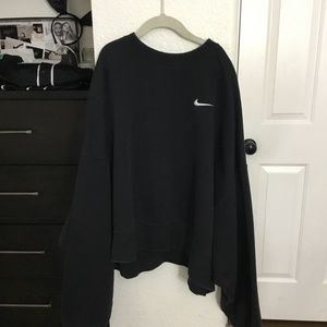 Large Nike cropped hoodie